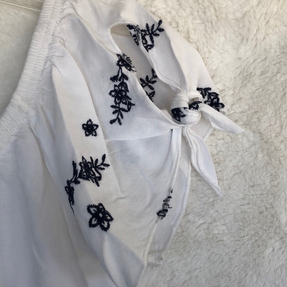 SOLD - Picture 3 of 6